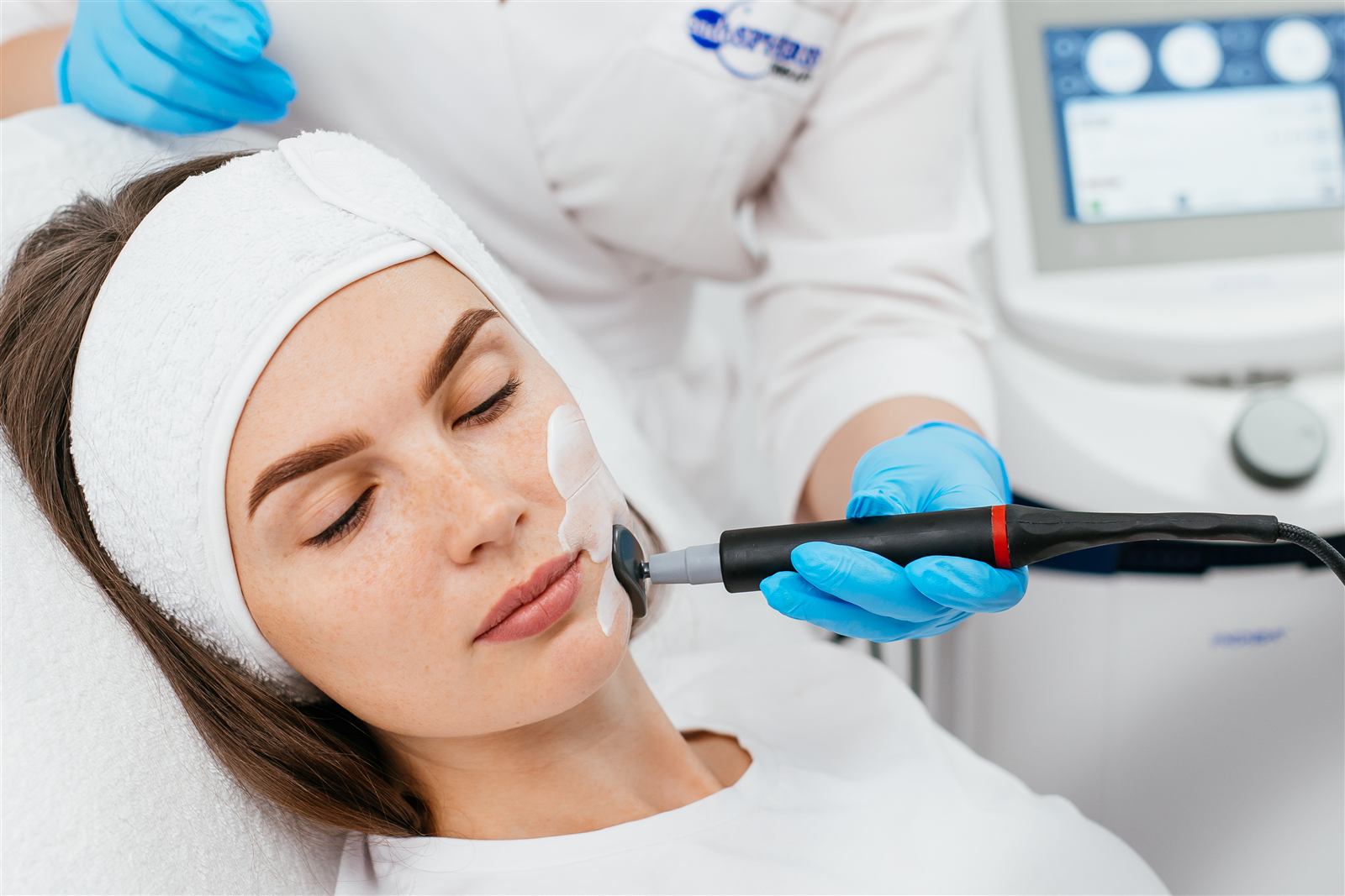 Expert Skin Programme Course at Wibes Beauty Academy Ahmedabad